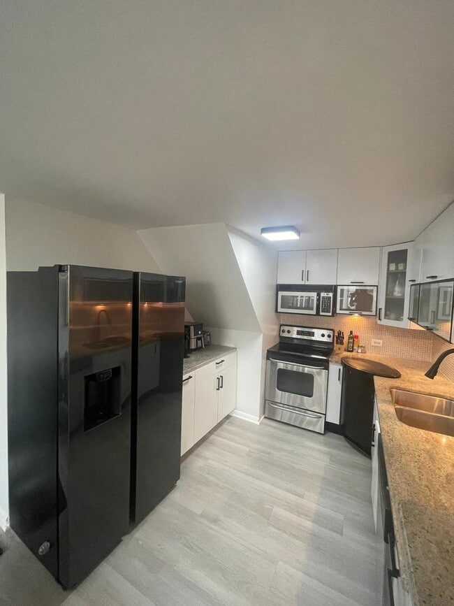 Photo - 1221 N Dearborn St Unit 1409N