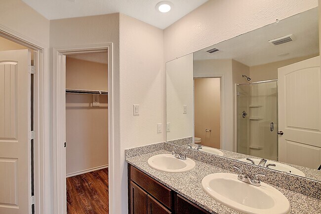 Photo - 14421 Conifer Dr