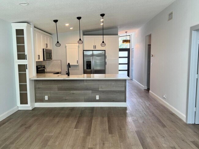 Photo - 11692 Timbers Way