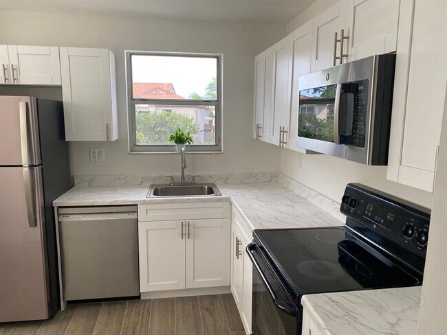 Photo - 11266 SW 12th St