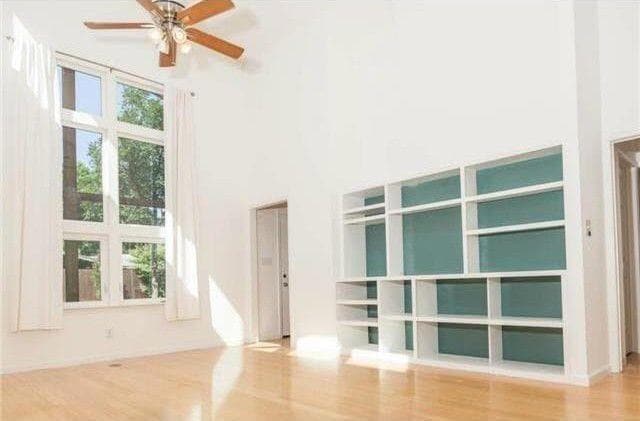 Photo - 5500 Duval St