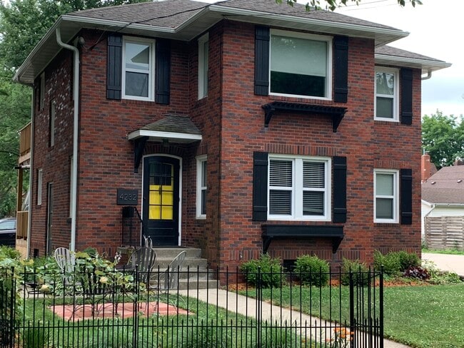 Photo - 4232 Urbandale Ave