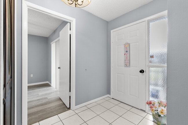 Entry way with coat closet
