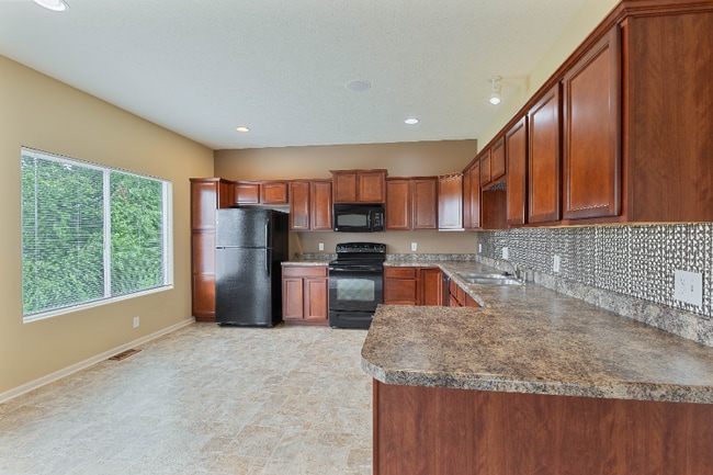 Photo - 14252 Newport Ave