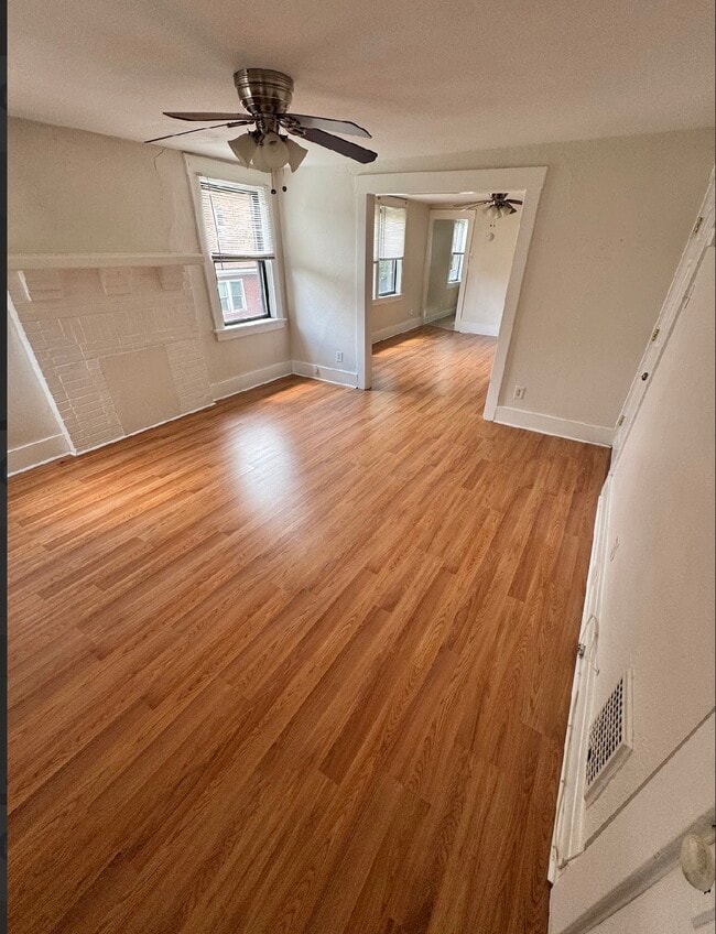 Photo - 2844 Louisiana Ave Unit 3