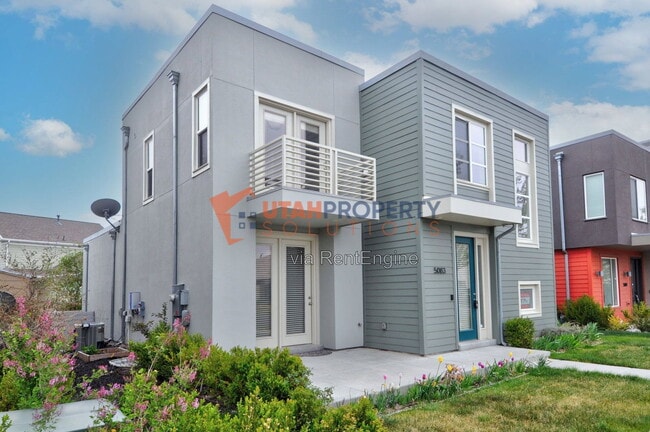 Building Photo - 5083 Digory Dr