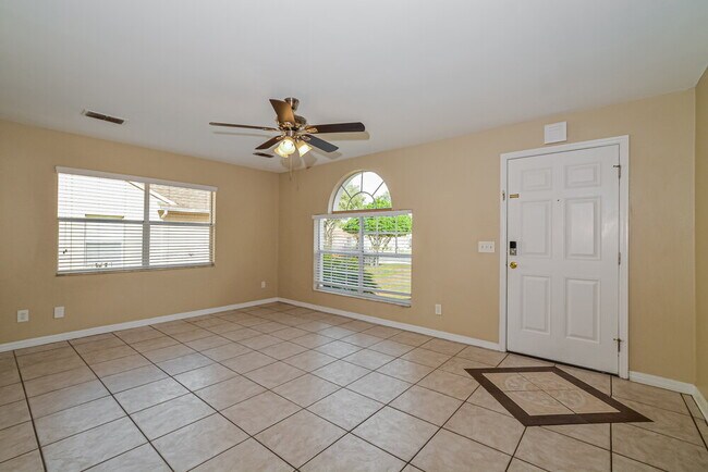 Photo - 1018 Pegel Ct