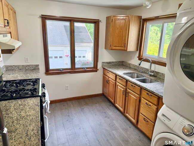 Photo - 14 Stoddard St