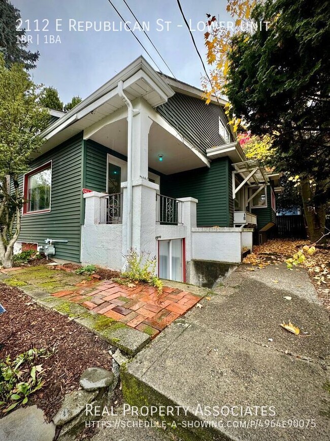 Building Photo - 2112 E Republican St Unit Lower Rental