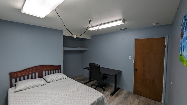 Photo - 163 Gifford Ave Unit D