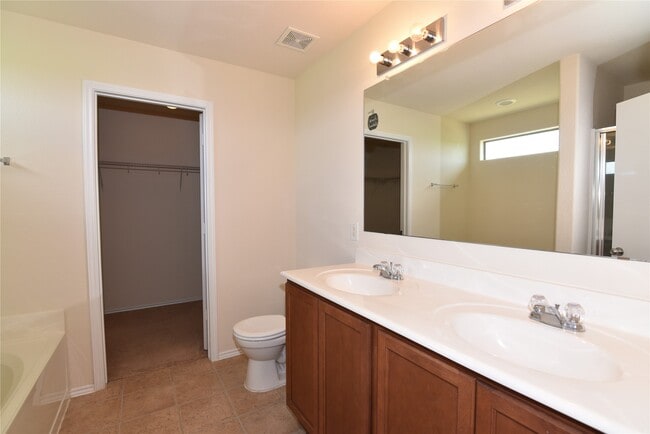 Photo - 21319 Finbury Oaks Ln