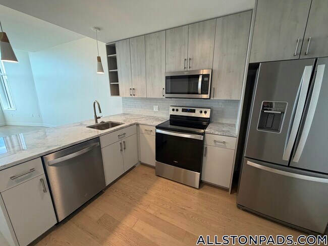 Photo - 55 Brighton Ave Unidad 517