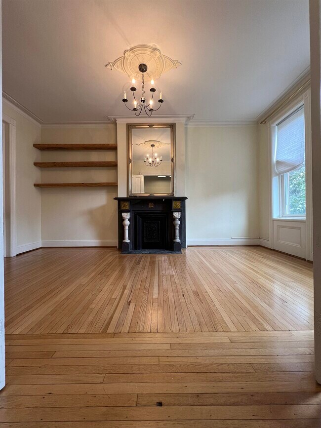 Photo - 325 PACIFIC Ave Unidad 2