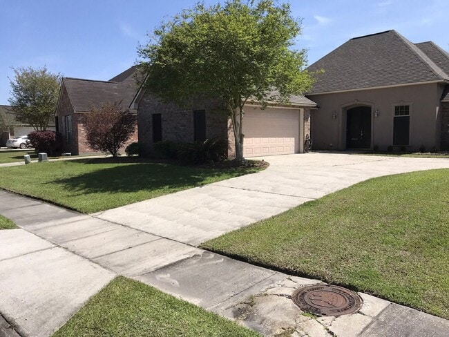 Photo - Beautiful 3 Bedroom Home in Springlake at Bluebonnet Highlands