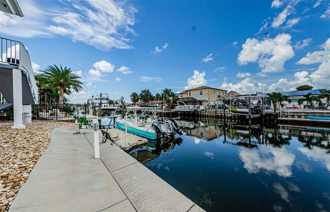 Photo - 2186 Edythe Dr Unit 11
