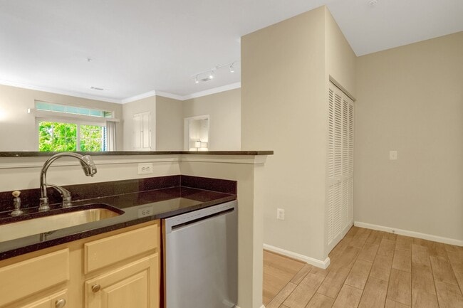 Photo - 2301 25th St S