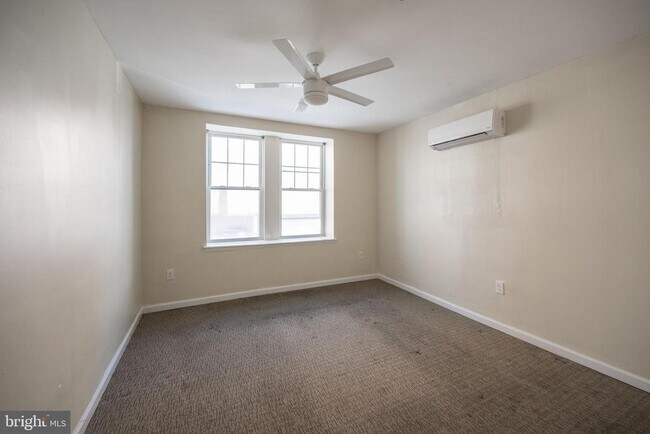 Photo - 1501 W Allegheny Ave Unit 202