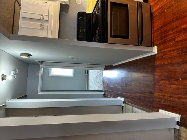 Photo - 567 Ashland Ave