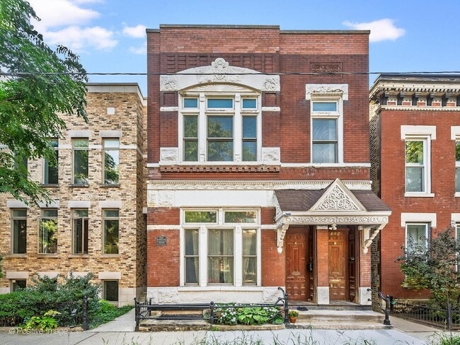 Building Photo - 842 N Wolcott Ave Unit B