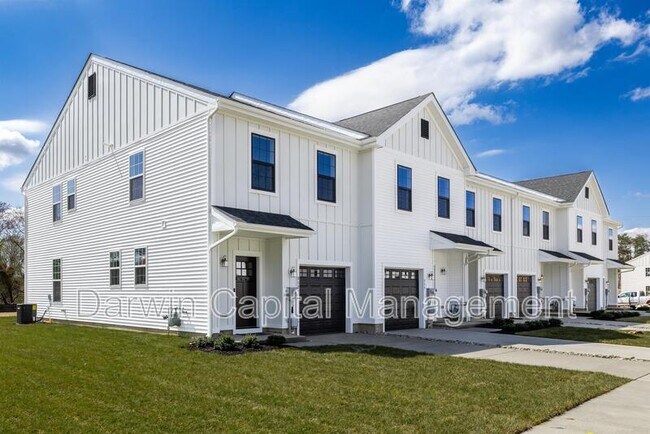 Photo - 385 N Tuckahoe Rd