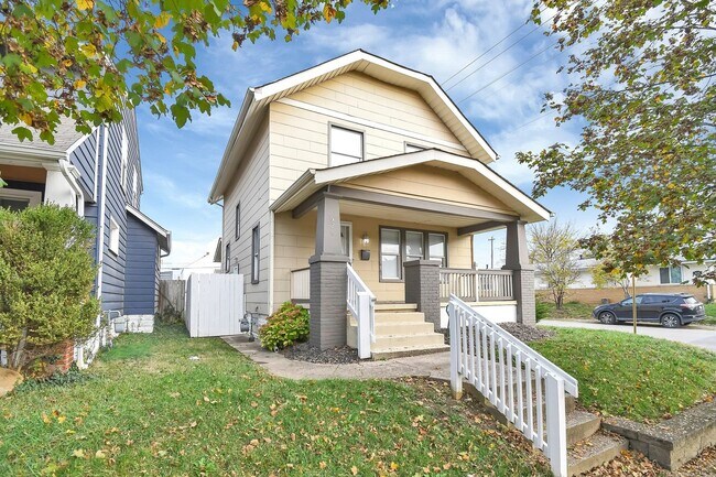 Building Photo - 626 E Jenkins Ave