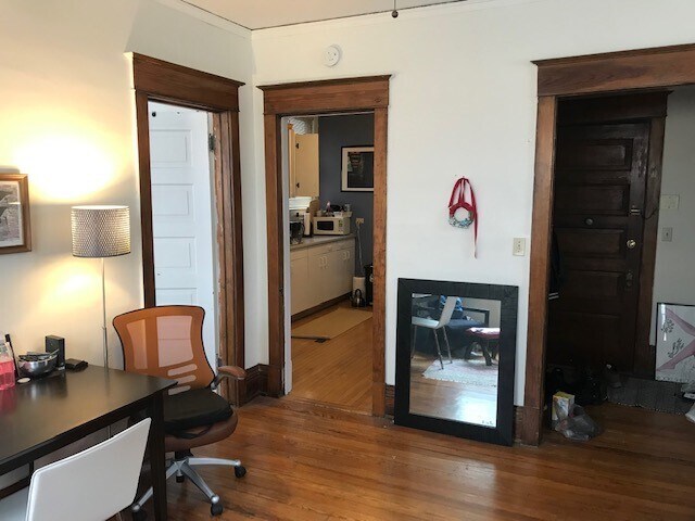 Photo - 917 - 919 Chicago Ave