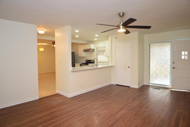 Photo - 3522 S Toledo Ave