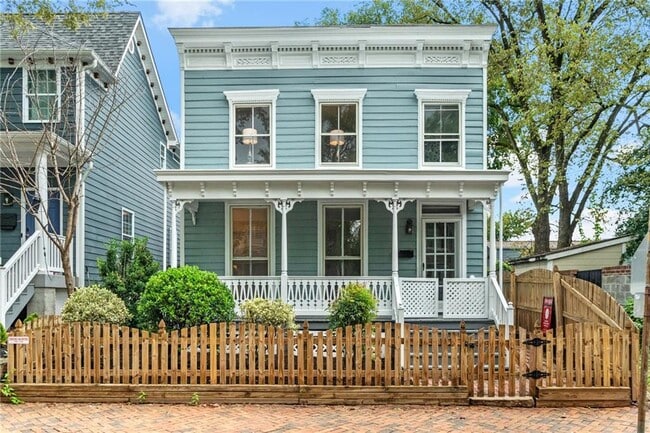 Photo - 619 S Pine St House