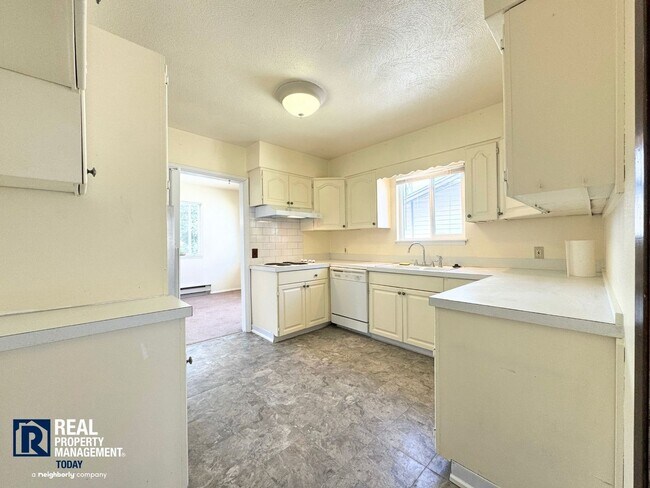 Photo - Charming 2 Bedroom In Fircrest! Unidad Upper