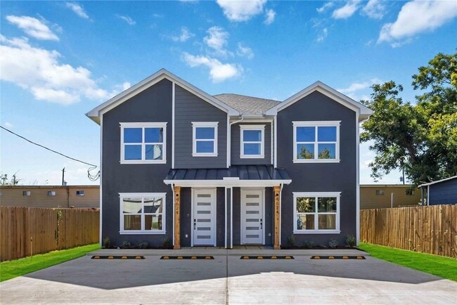 Building Photo - 4624 Mayflower St