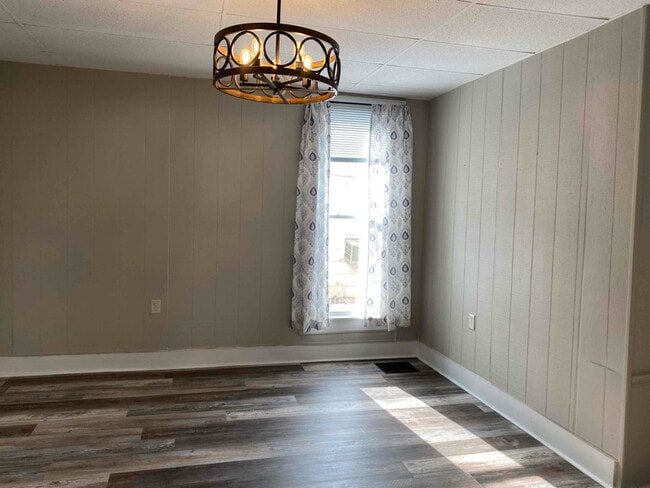 Photo - 613 Moore Ave