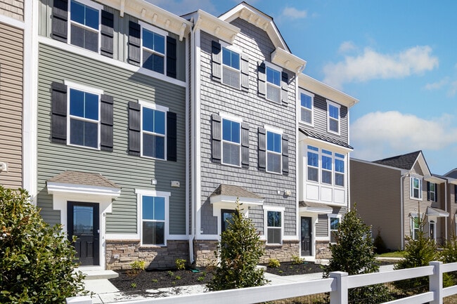 Photo - 10 Sidney Ln