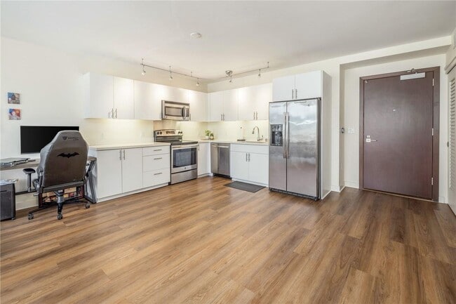 Building Photo - Symphony 1 bedroom Rental