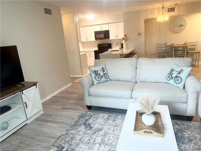 Photo - 8940 Colonnades Ct E Unit 725