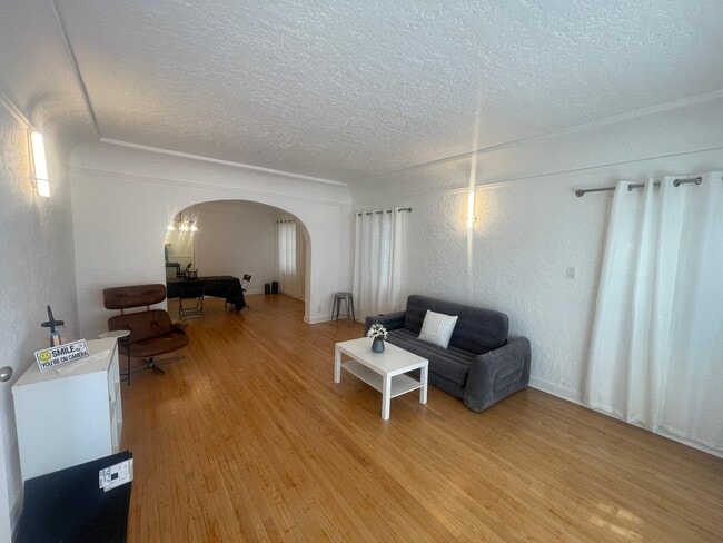 Photo - 130 N Croft Ave Unit 2