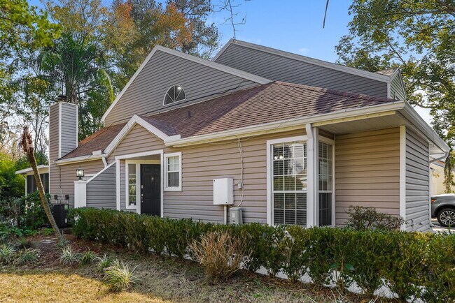 Photo - 8549 Sturbridge Cir E