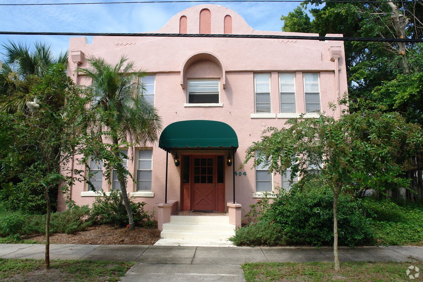 Photo - 404 S Osprey Ave Apartments