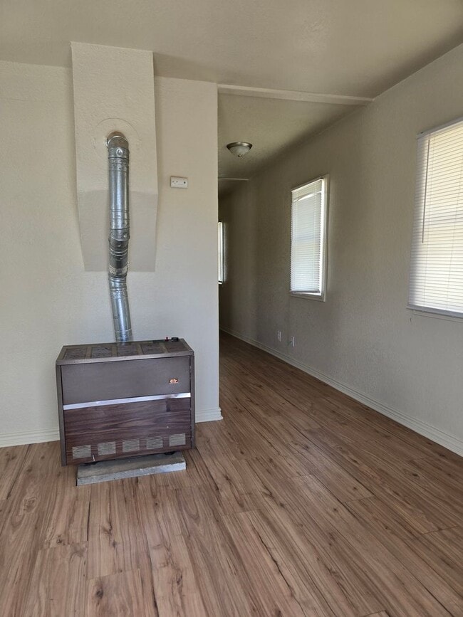 Photo - Cozy 2 Bedroom Cottage