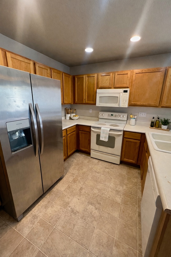 Photo - Well maintained rancher in a great neighborhood!