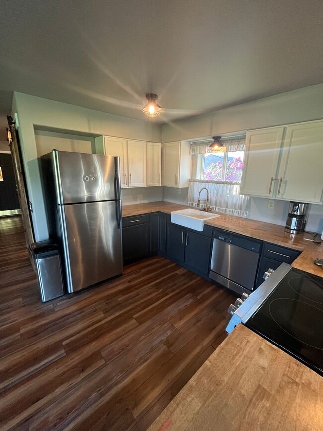 Photo - 9179 Harrison Rd