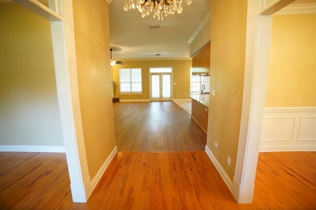 Photo - 352 Meadow Ridge Dr