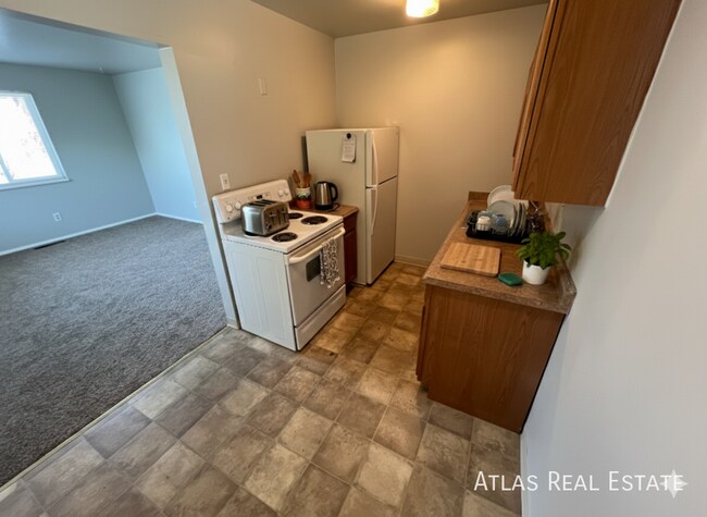 Photo - 960 W Moreno Ave