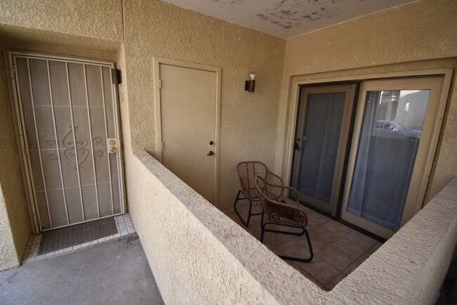 Photo - 1200 E River Rd