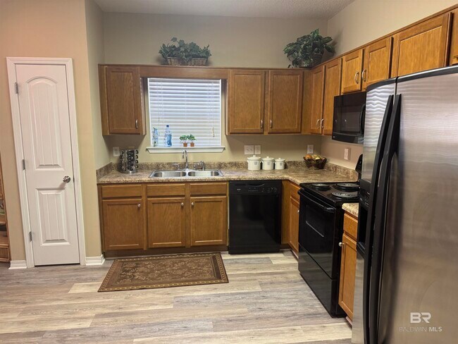 Photo - 2651 S Juniper St