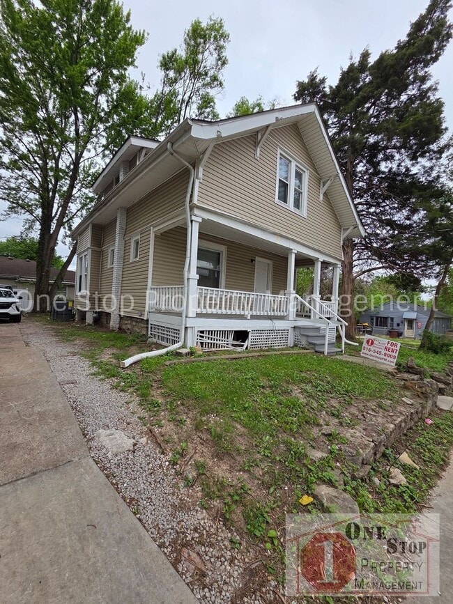 Photo - Spacious 3 bedroom/ 2 bathroom in Kansas City!