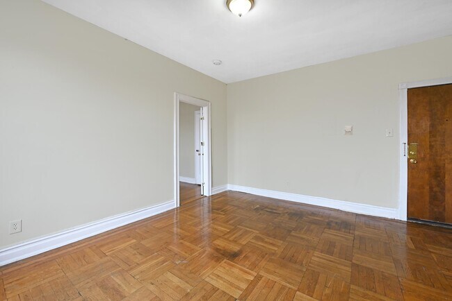 Photo - 124 Storms Ave Unit 4E