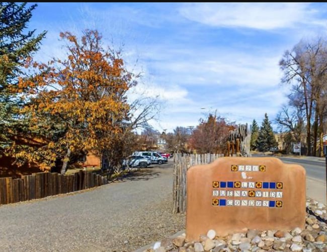 Photo - 226 Kit Carson Rd