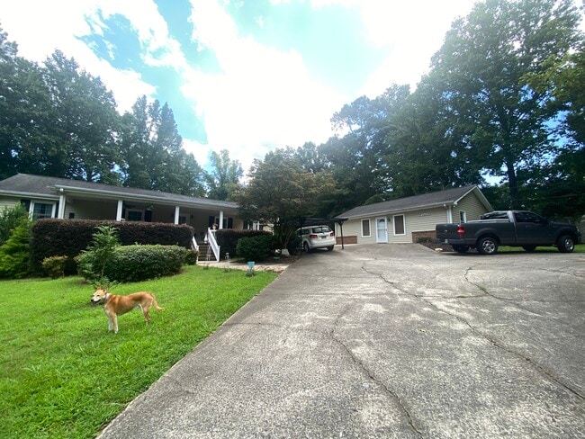 Photo - 504 Mountain Park Rd