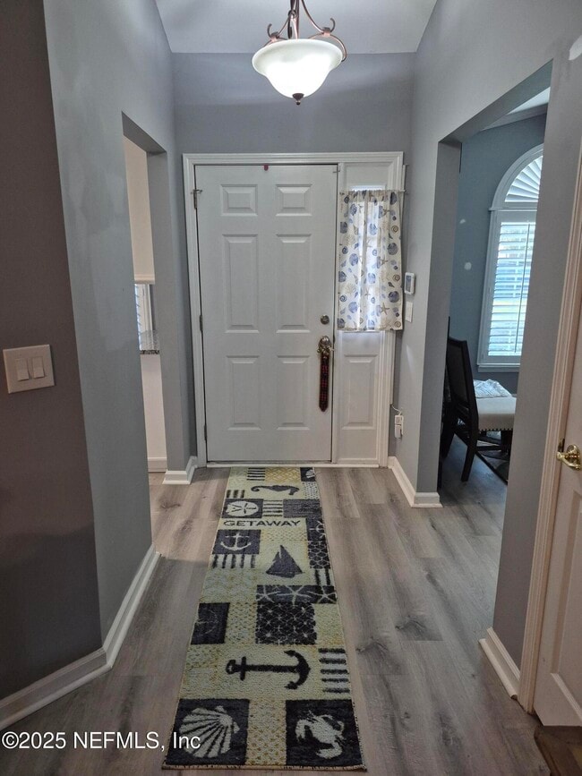 Photo - 1688 Northglen Cir