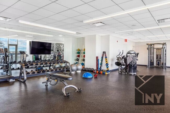 Photo - 250 S End Ave Unit 18P